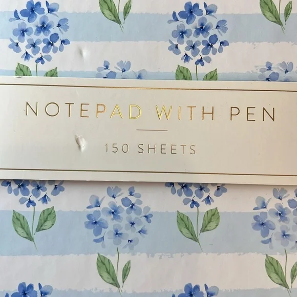 Floral 💙🩵 Notepad with Pen 150 sheets blue and white hydrangeas - Picture 16 of 16